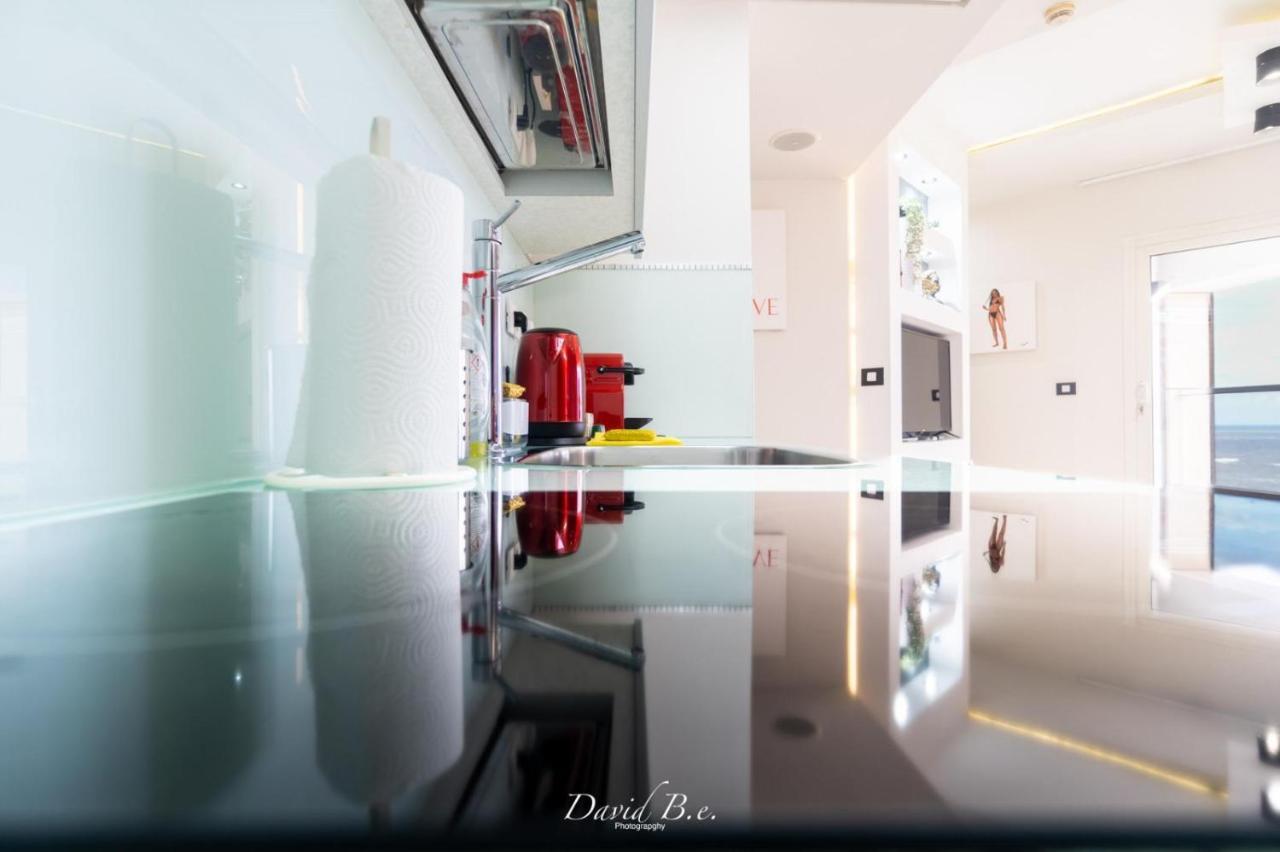סוויטת אהבה מתוקה על הים-Sweet Love Suite On The Sea Bat Yam Extérieur photo