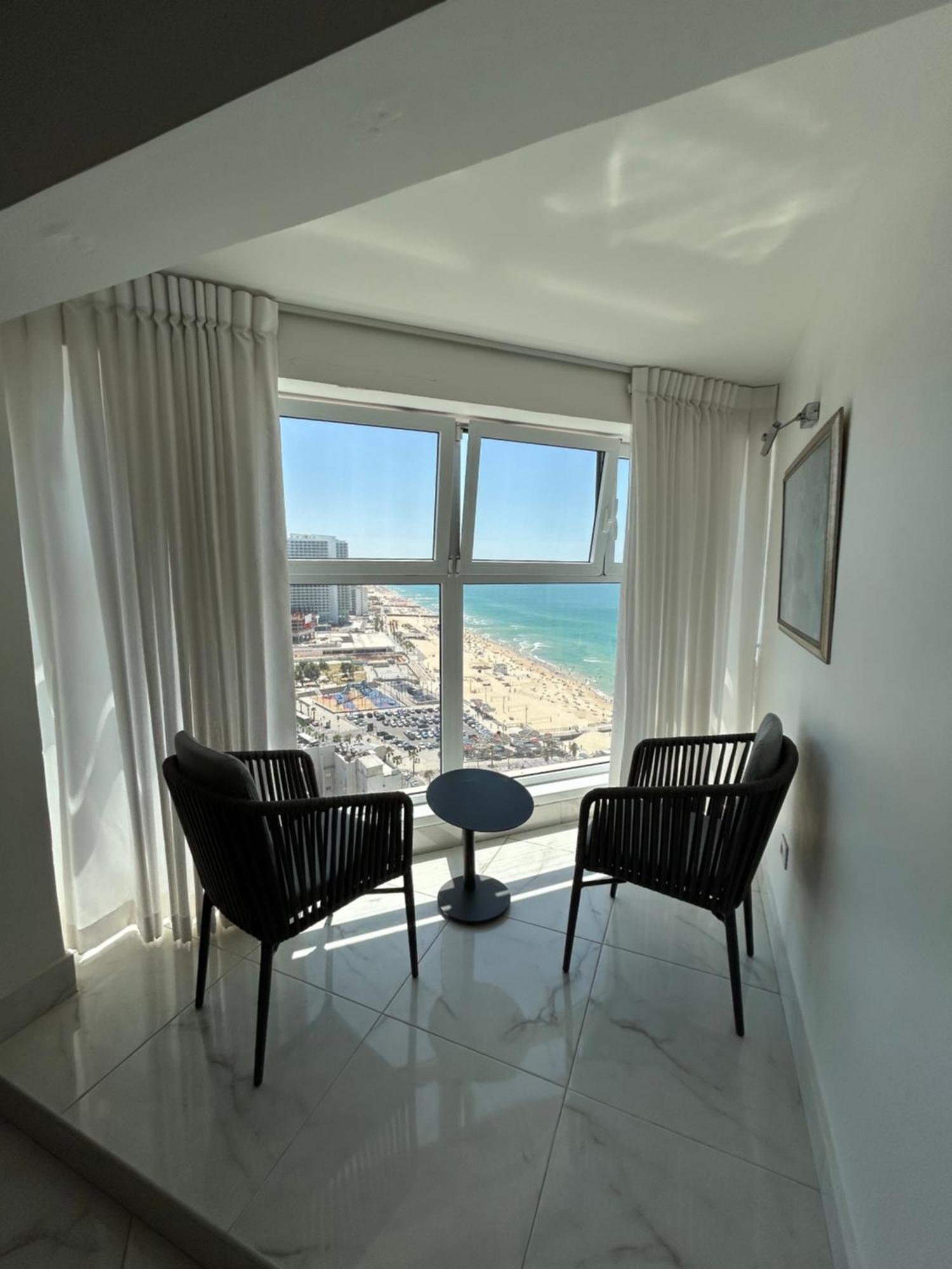 סוויטת אהבה מתוקה על הים-Sweet Love Suite On The Sea Bat Yam Extérieur photo